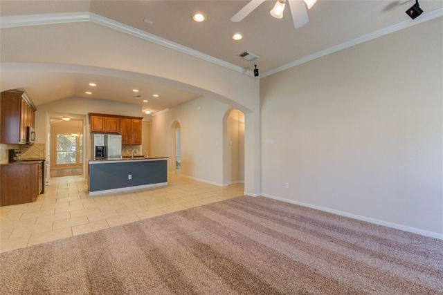 11 Ebony Oaks Place, The Woodlands, TX 77382