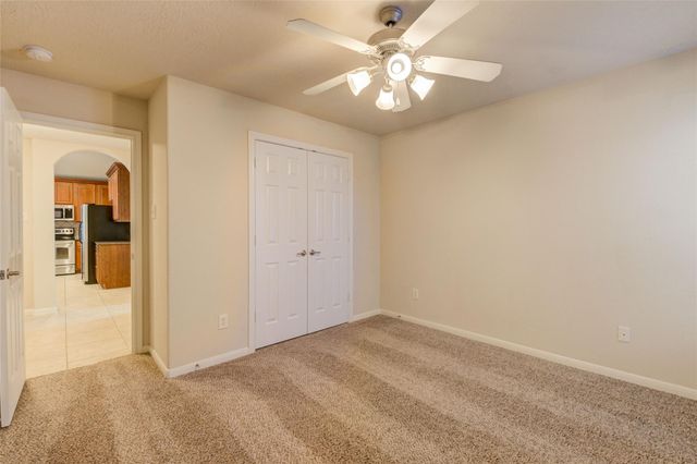 11 Ebony Oaks Place, The Woodlands, TX 77382