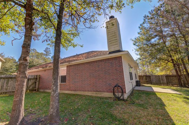 11 Ebony Oaks Place, The Woodlands, TX 77382