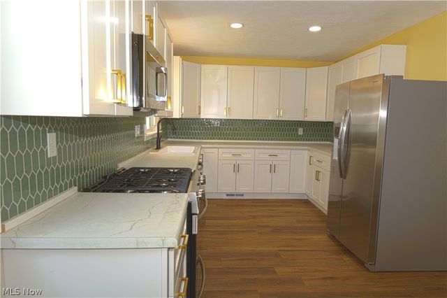 412 Alexander Avenue, Lorain, OH 44052