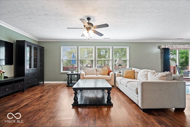 6867 Flick Drive, Indianapolis, IN 46237