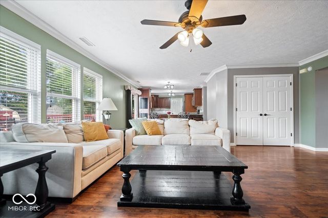 6867 Flick Drive, Indianapolis, IN 46237