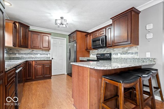 6867 Flick Drive, Indianapolis, IN 46237