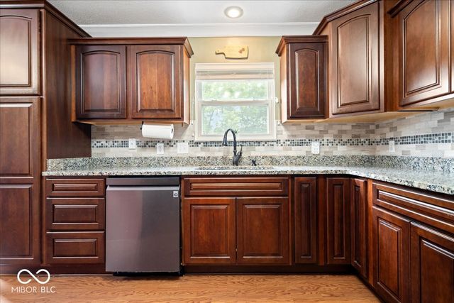6867 Flick Drive, Indianapolis, IN 46237