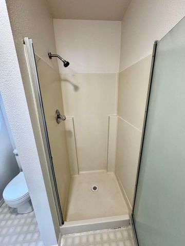 1026 NE A Street, Grants Pass, OR 97526