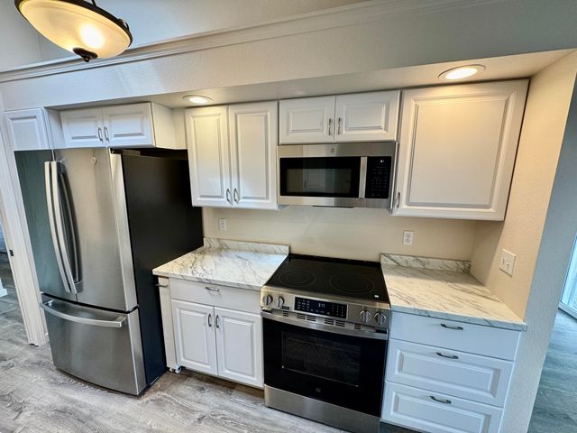 1026 NE A Street, Grants Pass, OR 97526