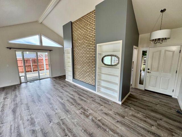 1026 NE A Street, Grants Pass, OR 97526