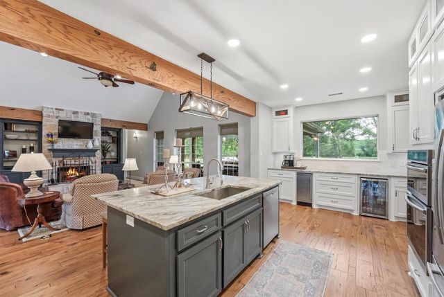 600 Piney Creek Road, Bellville, TX 77418