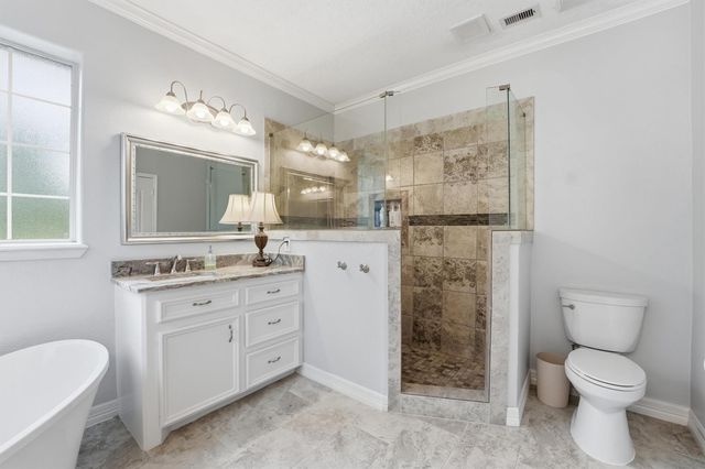 600 Piney Creek Road, Bellville, TX 77418