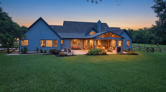 600 Piney Creek Road, Bellville, TX 77418