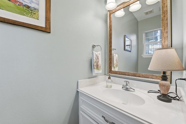 600 Piney Creek Road, Bellville, TX 77418