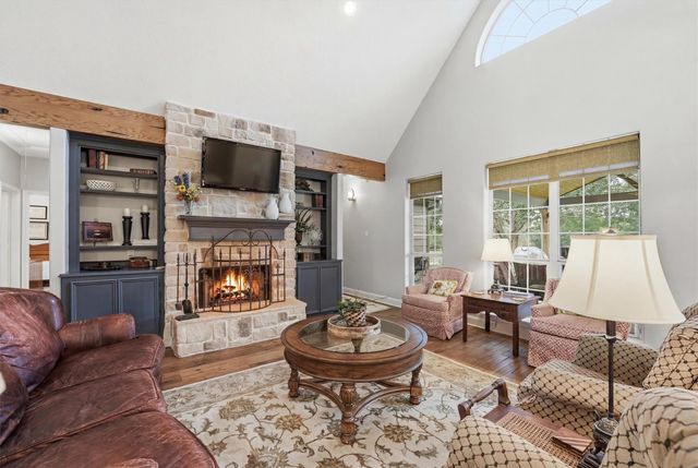 600 Piney Creek Road, Bellville, TX 77418