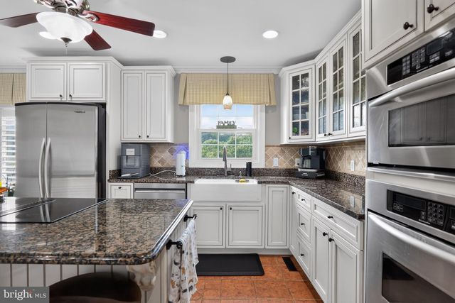 5 CONCORD DR, Stafford, VA 22556