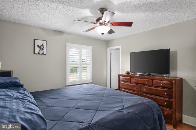 5 CONCORD DR, Stafford, VA 22556