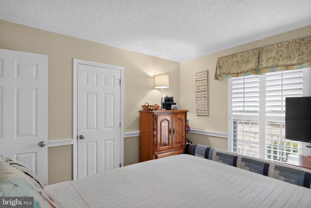 5 CONCORD DR, Stafford, VA 22556