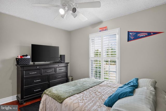 5 CONCORD DR, Stafford, VA 22556