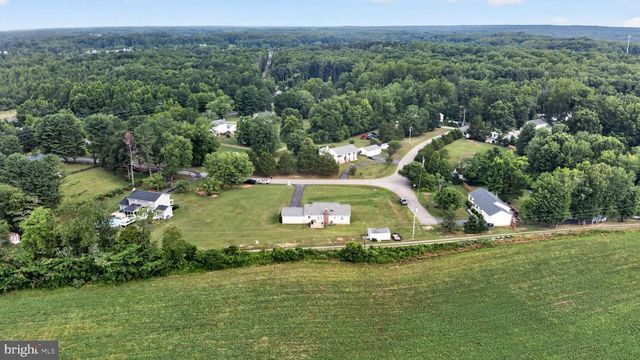 5 CONCORD DR, Stafford, VA 22556