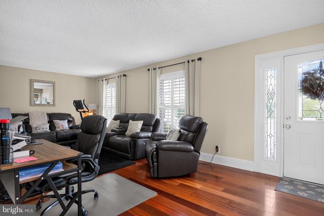 5 CONCORD DR, Stafford, VA 22556
