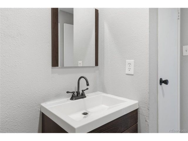 14087 E Jewell Ave, Aurora, CO 80012