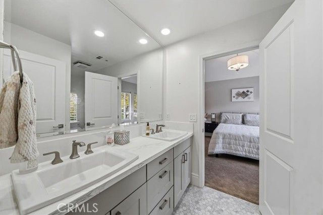 1011 Calle Azul, Glendale, CA 91208