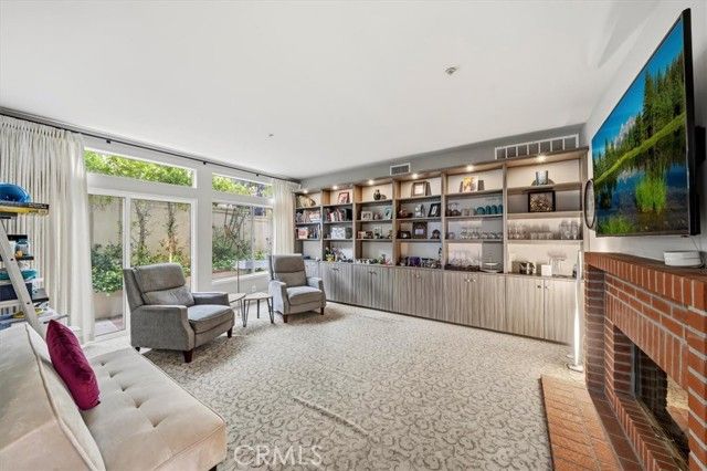 1011 Calle Azul, Glendale, CA 91208