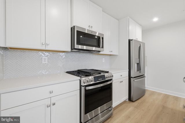 14421 ALBEMARLE POINT PL, Chantilly, VA 20151