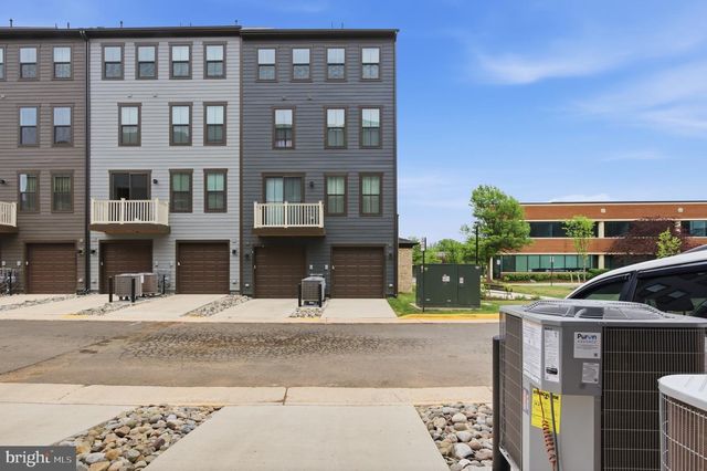 14421 ALBEMARLE POINT PL, Chantilly, VA 20151