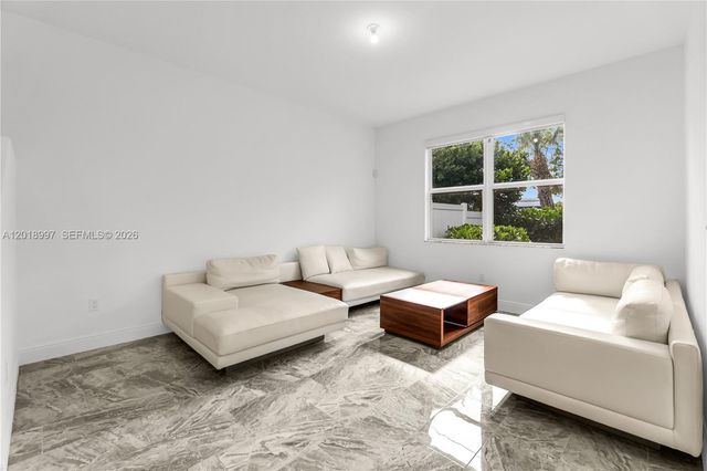 582 Parsons Way ., Deerfield Beach, FL 33442