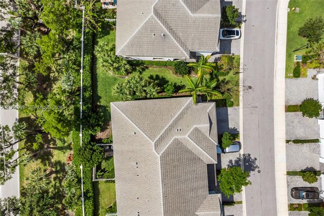 582 Parsons Way ., Deerfield Beach, FL 33442