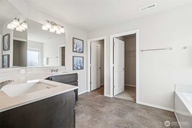 1712 NE Pioneer Lane, Camas, WA 98607