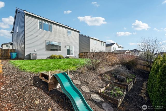 1712 NE Pioneer Lane, Camas, WA 98607