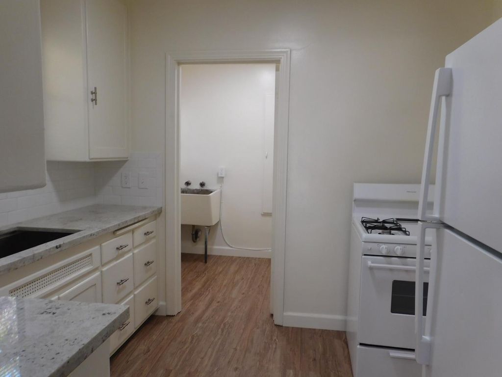 Image 4 of property listing at 1354 N Van Ness, Fresno, CA 93728