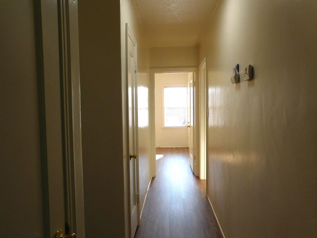 Image 6 of property listing at 1354 N Van Ness, Fresno, CA 93728