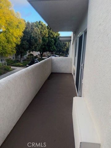 2210 Via Mariposa C, Laguna Woods, CA 92637