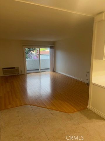 2210 Via Mariposa C, Laguna Woods, CA 92637