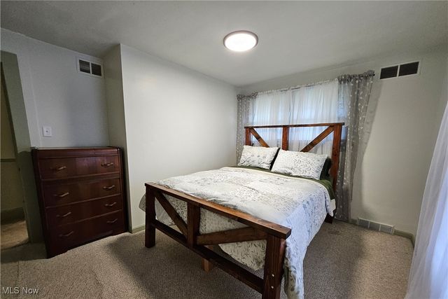 2153 Lyon Boulevard, Poland, OH 44514