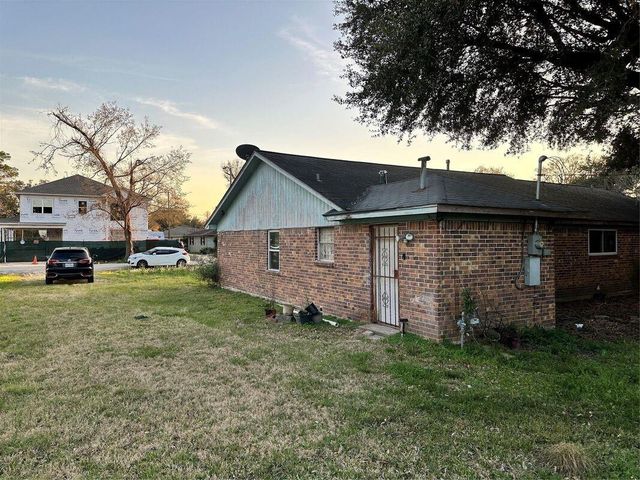 3110 Druid St, Houston, TX 77091