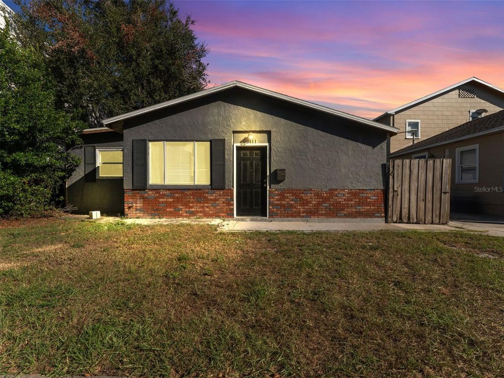 1311 W LEMON STREET, Tampa, FL 33606
