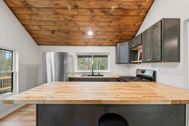 3111 MOREHOUSE Road, Erie, PA 16509