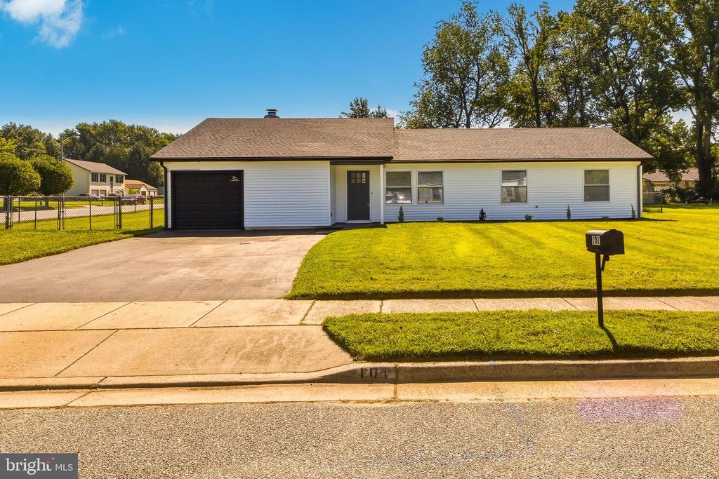 101 PRIMROSE LANE, CARNEYS POINT, NJ 08069 — exterior