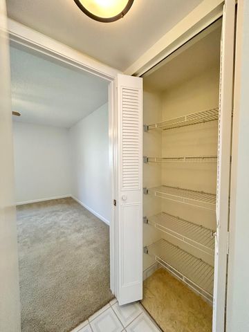 418 Pine Glen Lane C-1, Greenacres, FL 33463