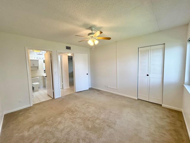 418 Pine Glen Lane C-1, Greenacres, FL 33463