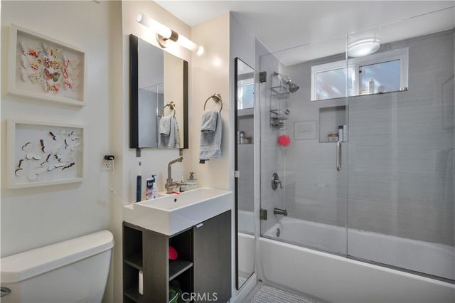 3540 Mountain View, Los Angeles, CA 90066