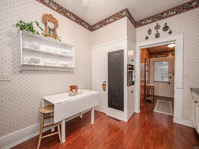 406 S Main Street, Owensville, IN 47665