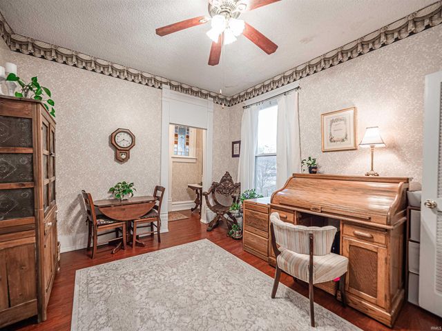 406 S Main Street, Owensville, IN 47665