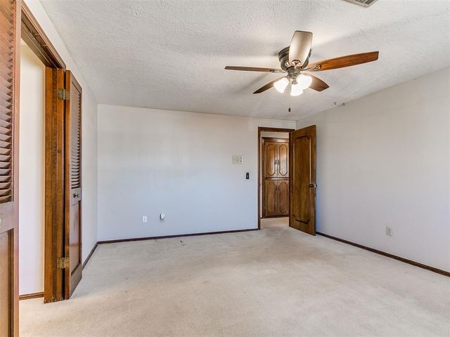 6304 Lansbrook Lane, Oklahoma City, OK 73132