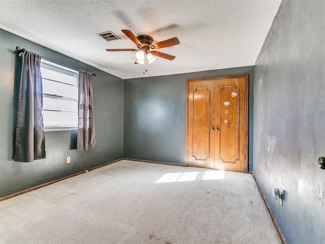 6304 Lansbrook Lane, Oklahoma City, OK 73132