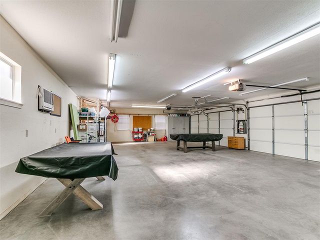 6304 Lansbrook Lane, Oklahoma City, OK 73132