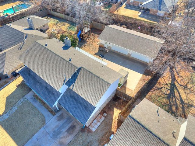 6304 Lansbrook Lane, Oklahoma City, OK 73132