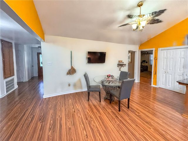 296 County Road 1601, Alice, TX 78332